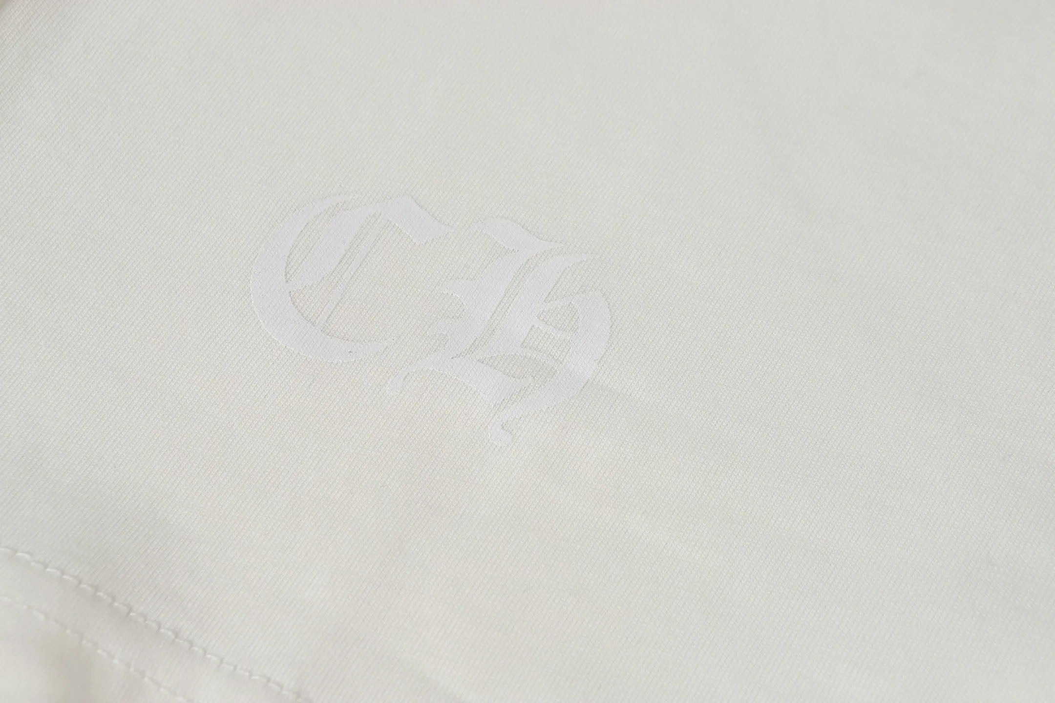 P150 cross-border model, please do not place an order if you pursue perfection -Chrome Hearts/Chrome Hearts 23ss scroll horseshoe Sanskrit printed popular long-sleeved T-shirt -High weight, high density and high quality, soft, delicate and skin-friendly wool, soft and silky to the touch, excellent warmth and skin-friendly properties -Customized weaving and dyeing, no color difference, no matter the fabric or workmanship details, beat the ordinary version on the market -Colour: black white -Size: S M L XL